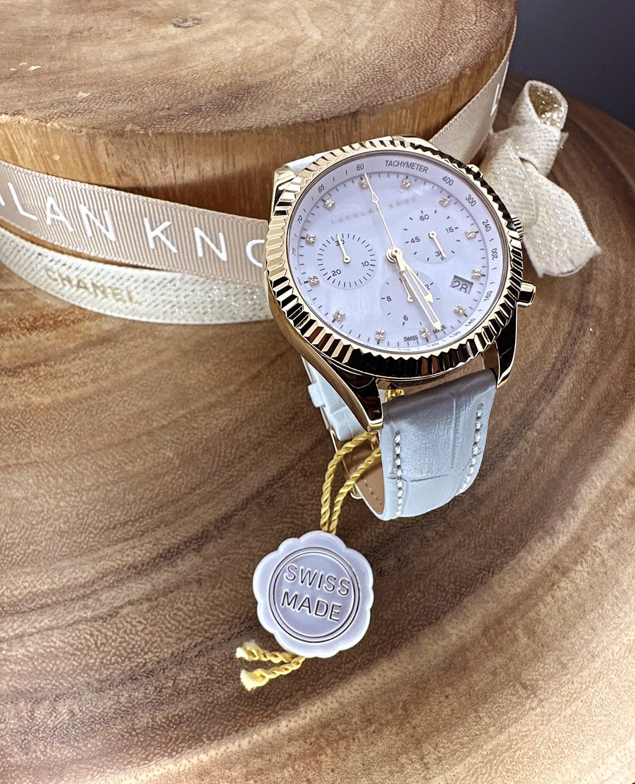 NEWBURYPORT Lachlan Knox Luxury Non Solar Watches Swiss Made Movements Gold White Lachlan Knox